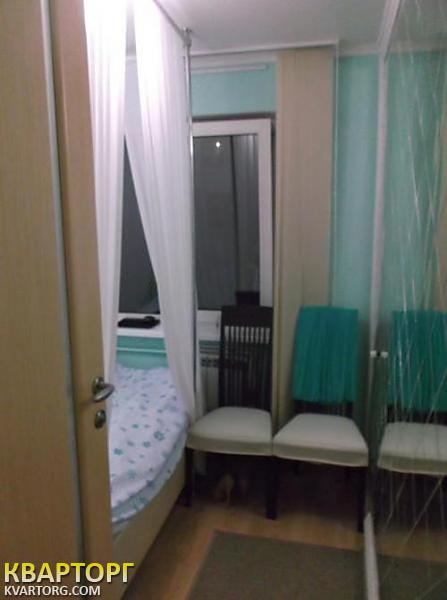 Sell 1-room apartment. Киев, Метростроевская — photo 2