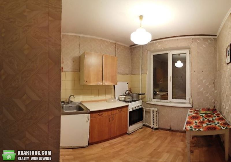 Sell 3-room apartment. Киев,  Миропольская — photo 1