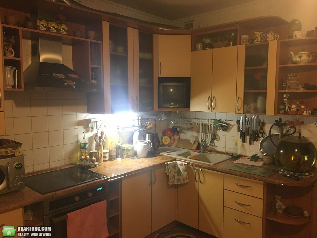 Sell 3-room apartment. Киев, ул. Милославская — photo 1