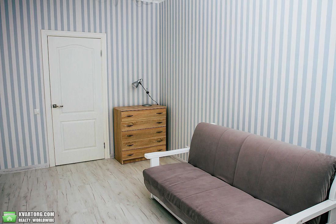 Sell 2-room apartment. Киев,  Метрологическая — photo 2