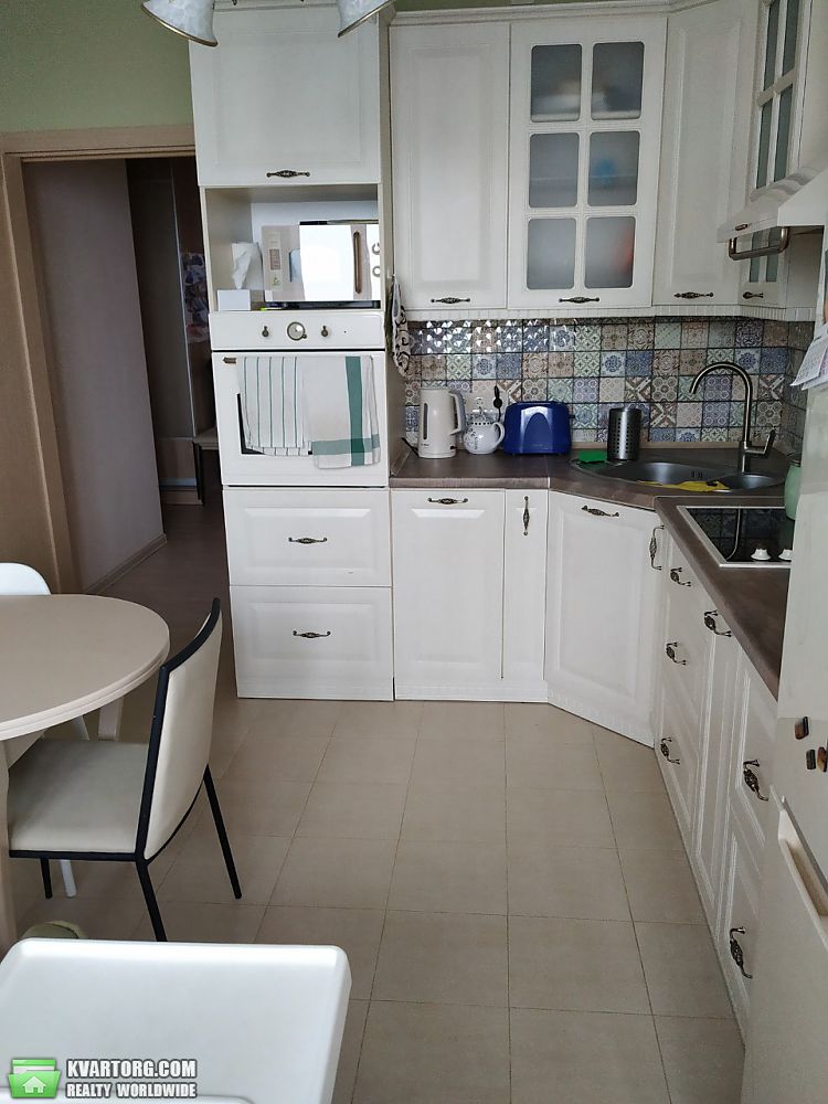 Sell 1-room apartment. Киев,  Глушкова пр — photo 2