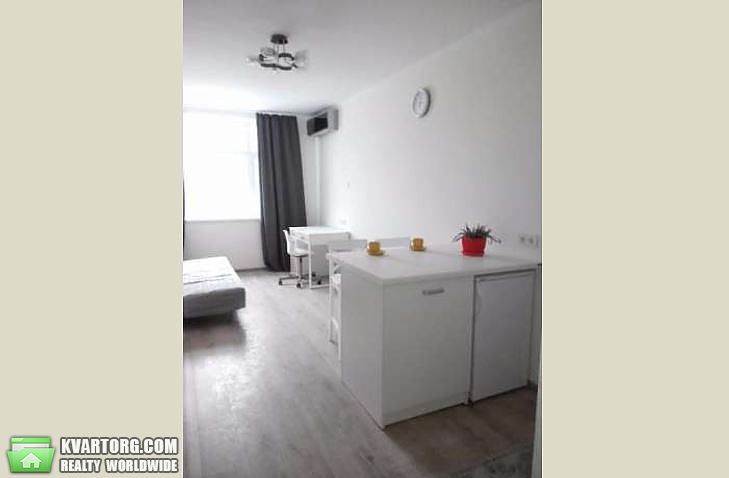 Rent out 1-room apartment. Киев,  Машиностроительная — photo 2