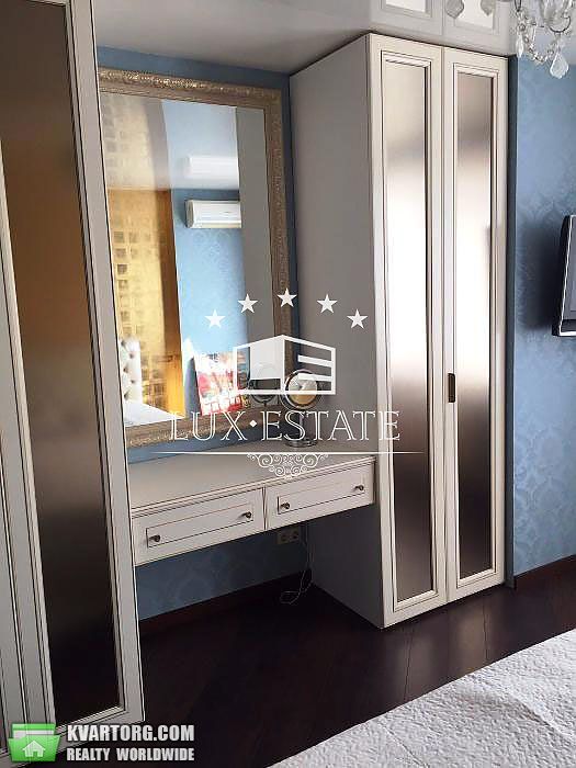 Rent out 2-room apartment. Киев,  Гришко — photo 1