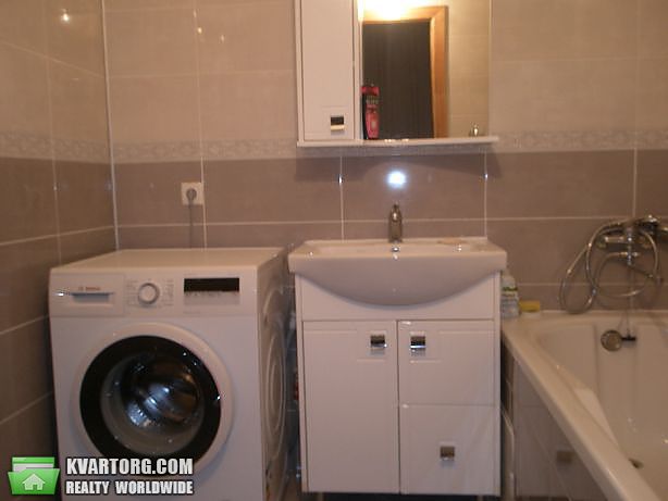 Rent out 1-room apartment. Киев, Академика Глушкова — photo 6