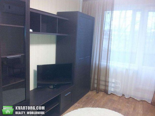Rent out 2-room apartment. Киев,  Оболонский пр — photo 1