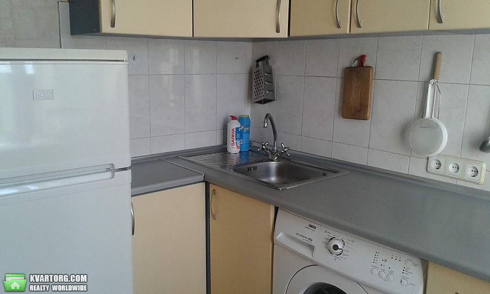 Rent out 1-room apartment. Киев,  Голосеевский пр — photo 3