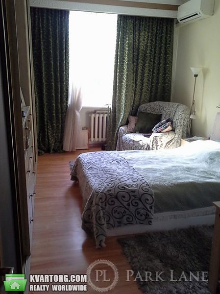 Sell 2-room apartment. Киев, Верхний Вал — photo 1