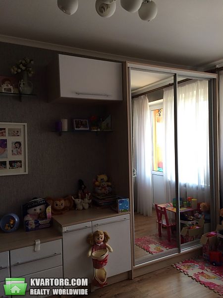 продам 2-комнатную квартиру. Киев,  Луначарского - фото 1