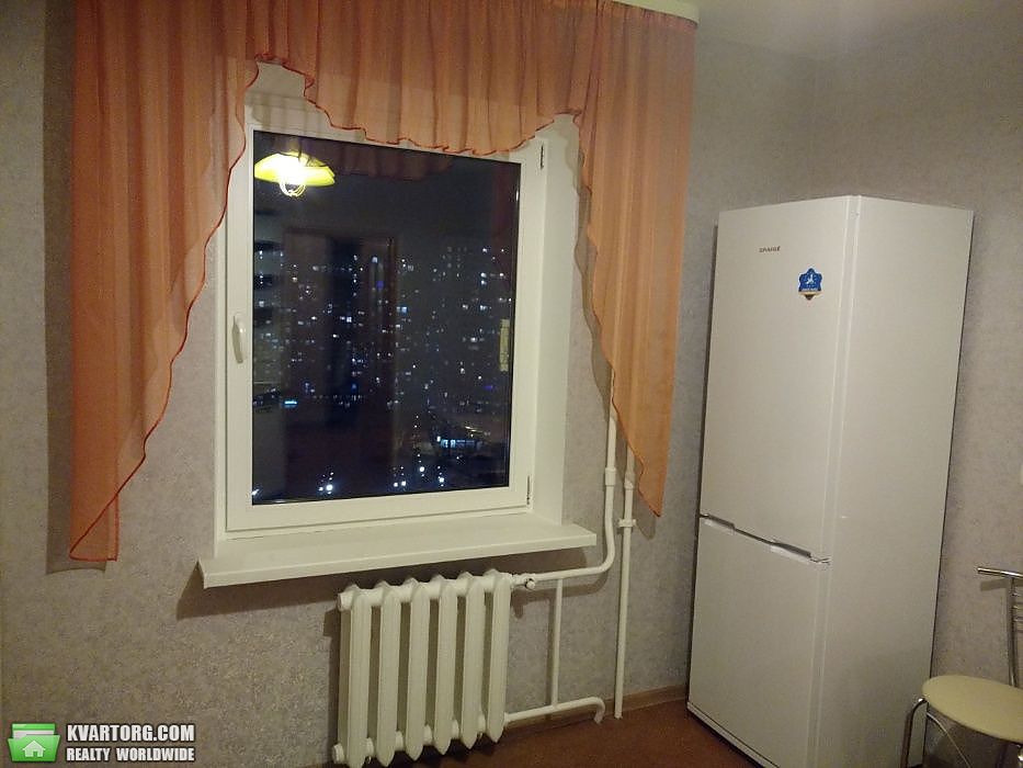 Rent out 2-room apartment. Киев,  Пчелки — photo 2