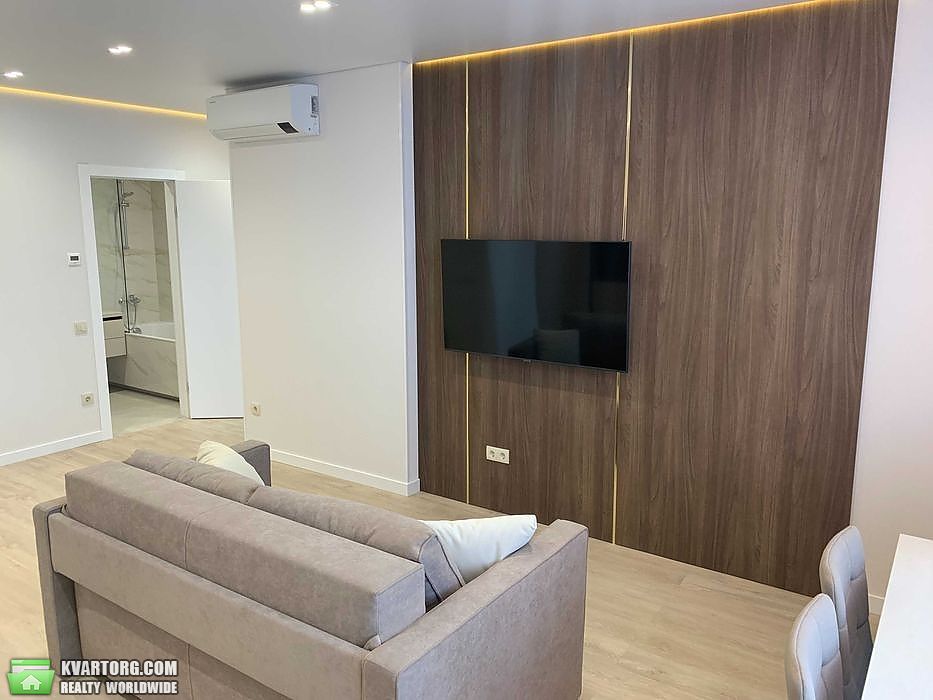Rent out 2-room apartment. Киев, Днепровская набережная — photo 4