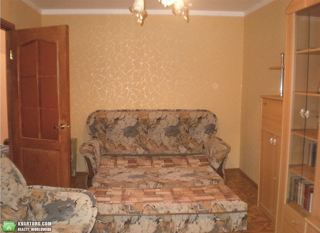 Rent out 2-room apartment. Киев, Юрия Гагарина пр — photo 2