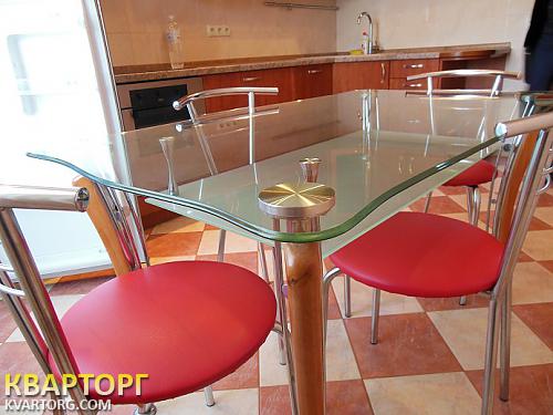 Rent out 2-room apartment. Киев,  Щекавицкая — photo 3
