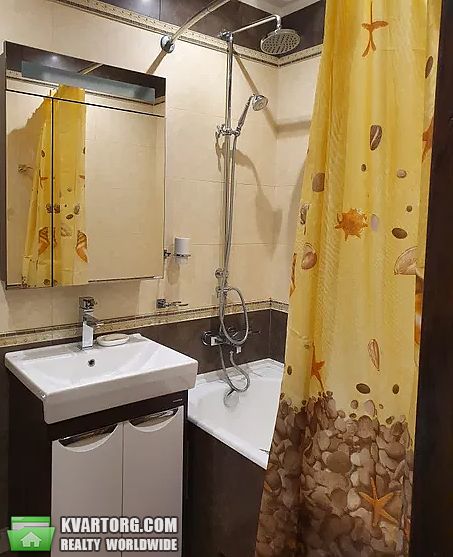 Rent out 1-room apartment. Киев,  Автотранспортная — photo 2