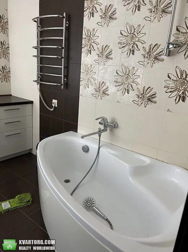 Rent out 1-room apartment. Киев, Коновальца — photo 9