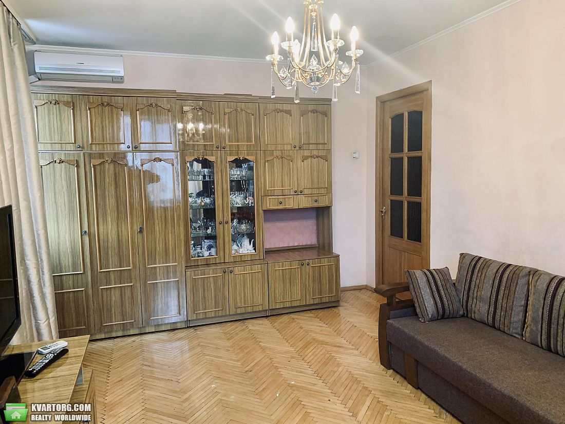 Sell 2-room apartment. Киев,  Лабораторная — photo 4