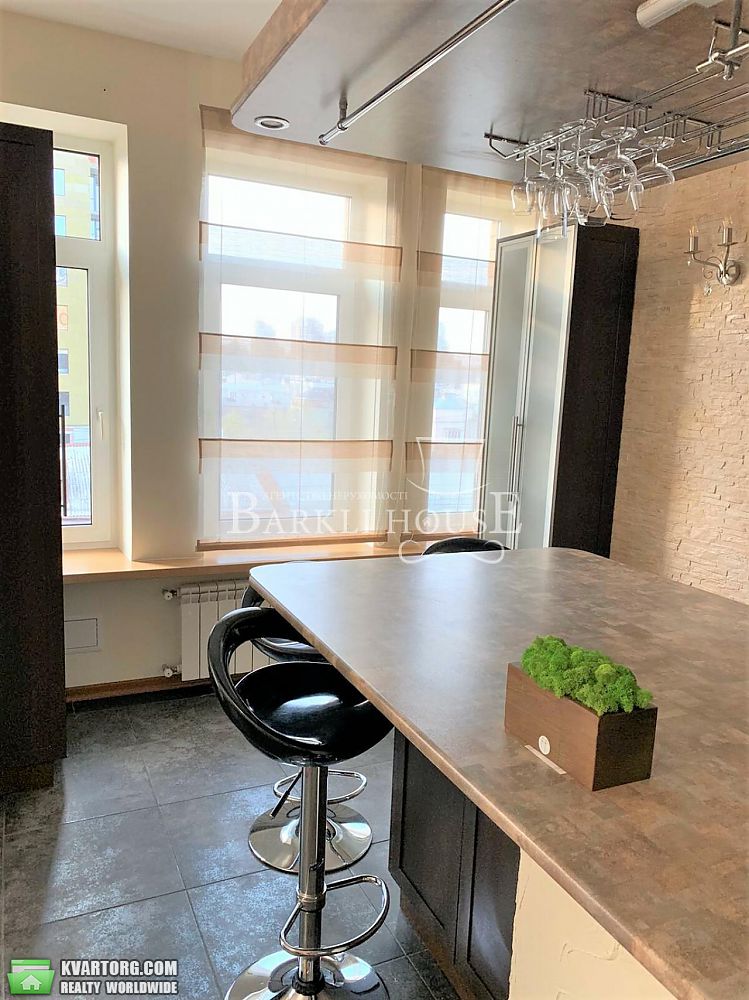 Rent out 3-room apartment. Киев,  Паньковская — photo 3