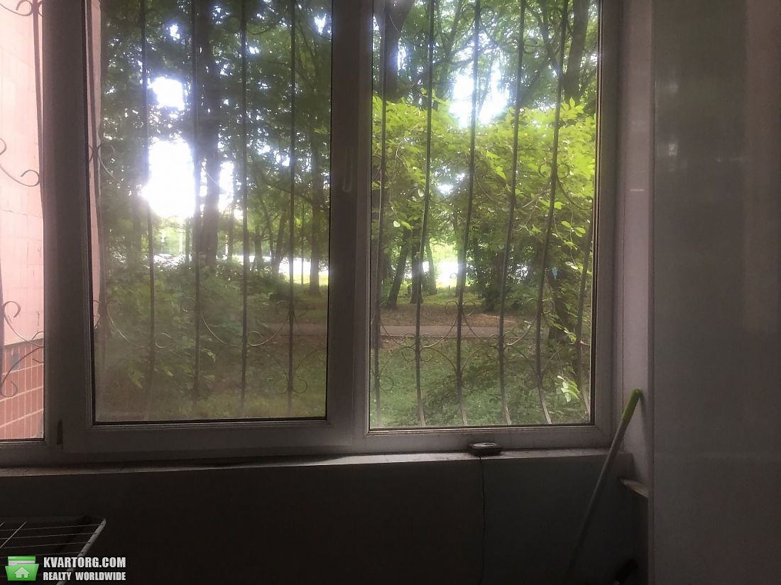 Sell 3-room apartment. Киев, Запорожское шоссе — photo 2