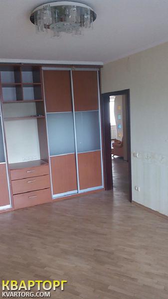 Sell 3-room apartment. Киев, Урловская — photo 1