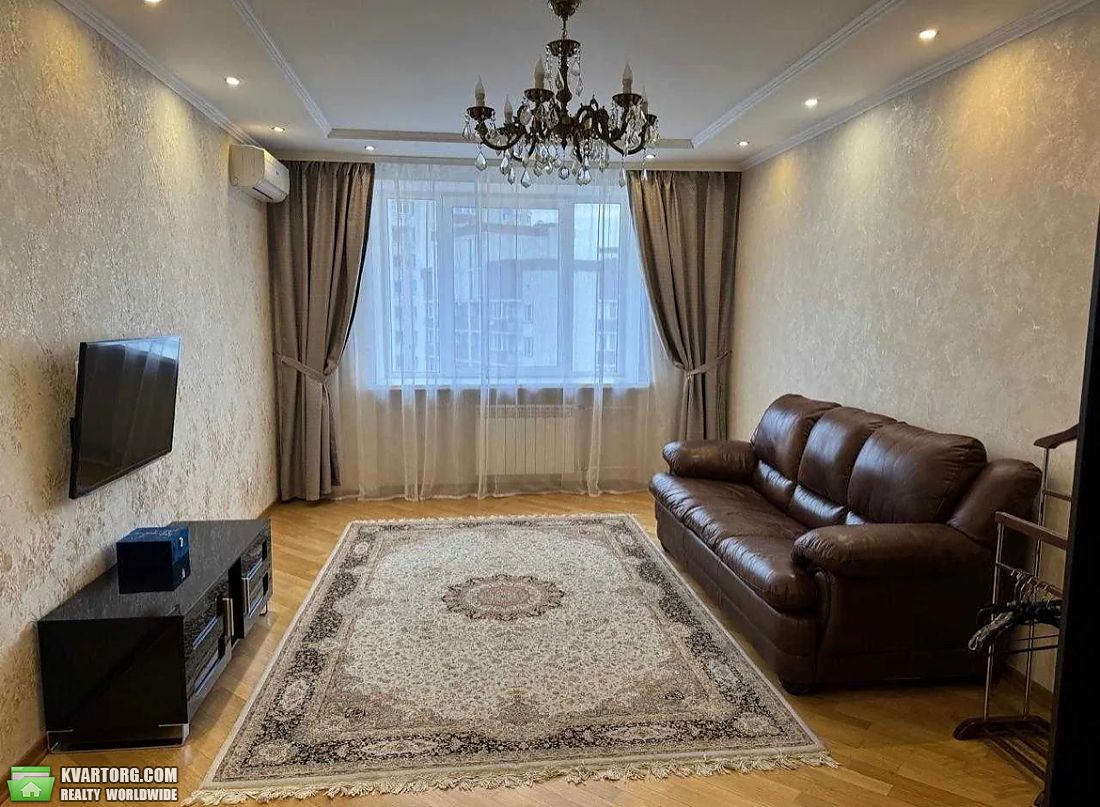 Rent out 2-room apartment. Киев, Харківське шосе — photo 7