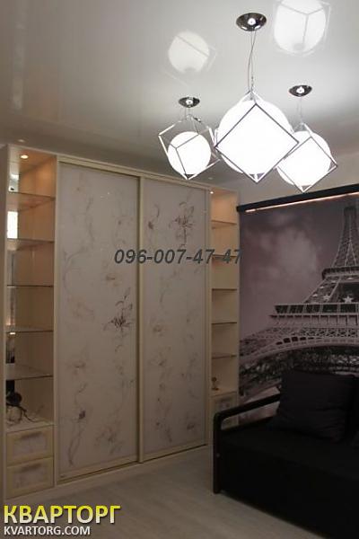 Rent out 2-room apartment. Киев,  Голосеевская — photo 3