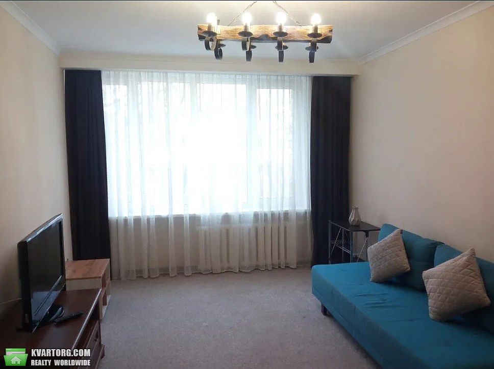 Rent out 2-room apartment. Киев, Тютюнника — photo 1
