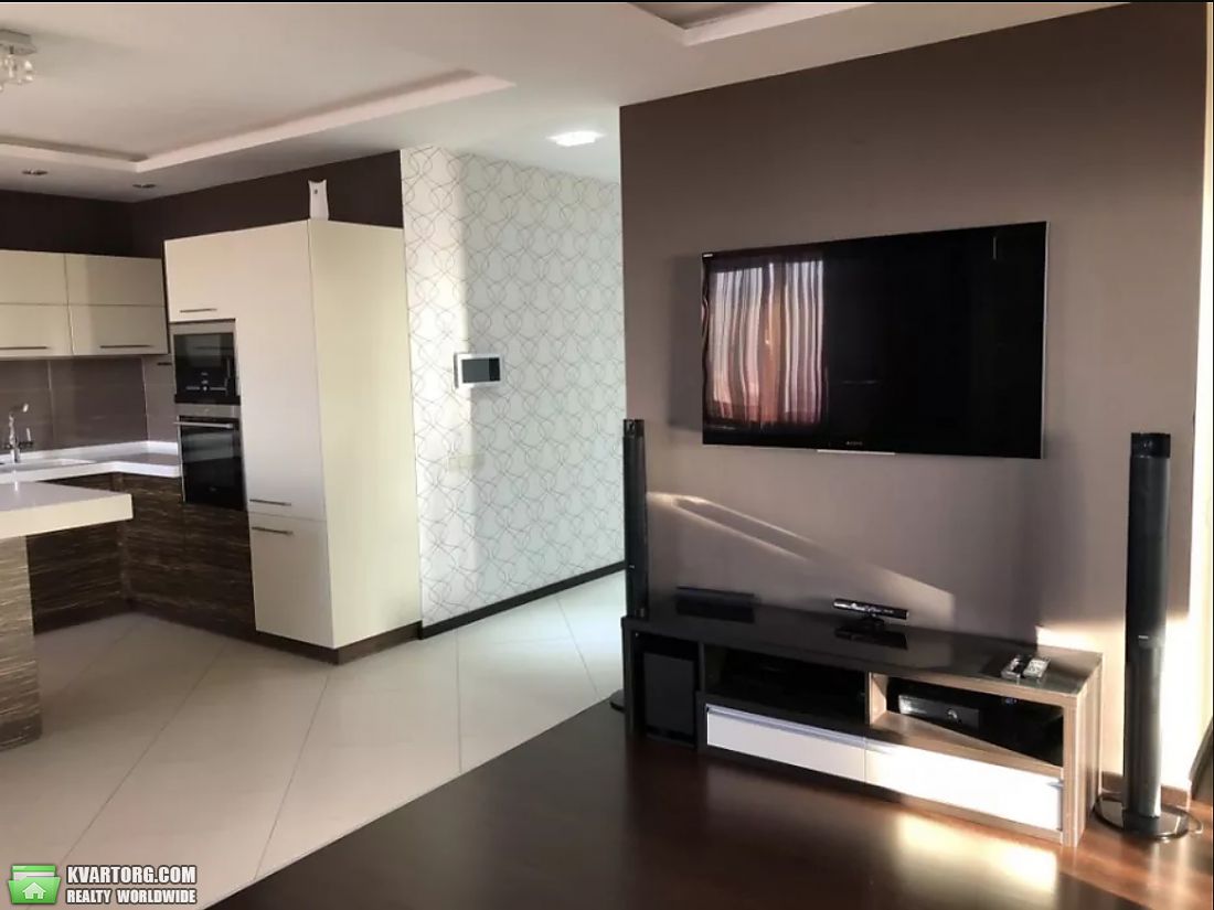 Rent out 3-room apartment. Киев, Гетьмана — photo 9