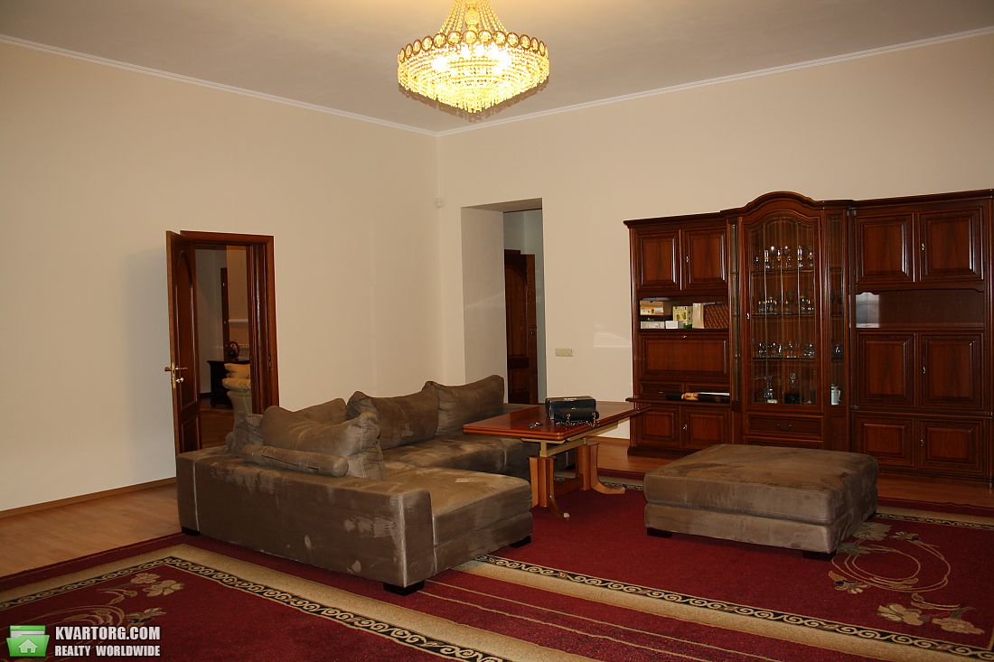 Sell 5-room apartment. Киев, Софиевская — photo 1