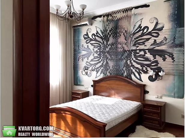 Rent out 2-room apartment. Киев,  Жилянская — photo 7