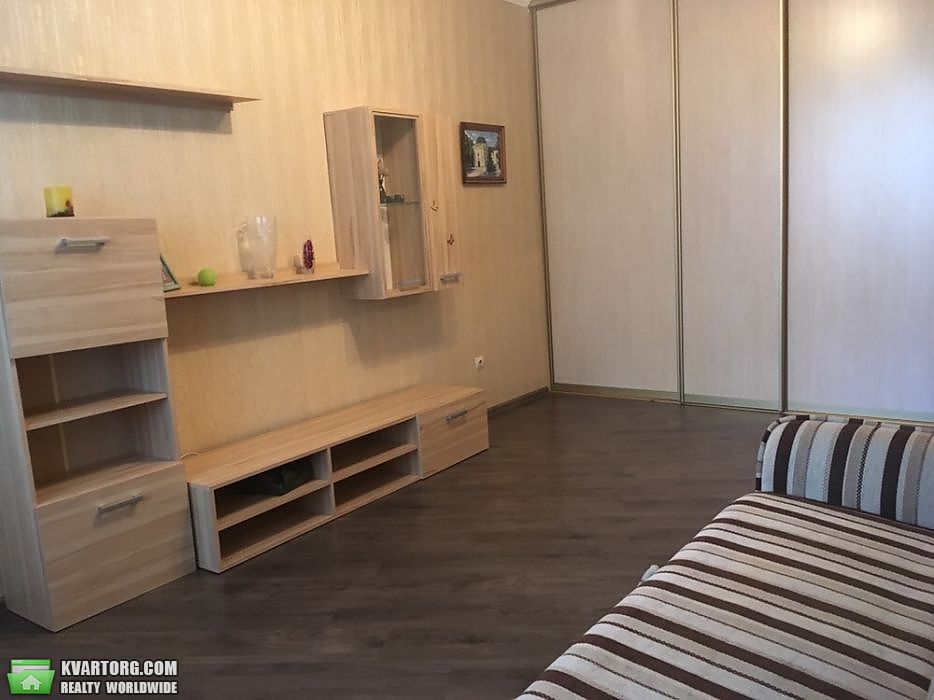 Rent out 1-room apartment. Киев,  Драгоманова — photo 2