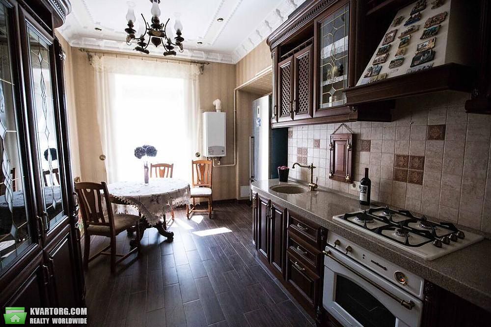 Rent out 4-room apartment. Киев,  Андреевский спуск — photo 7