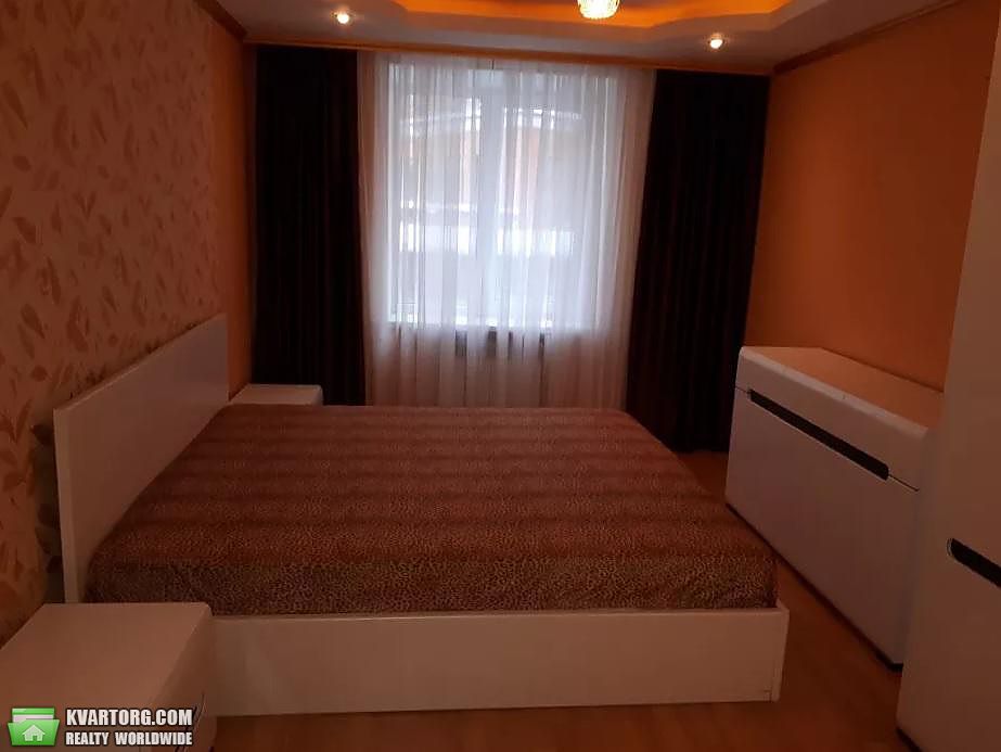 Rent out 3-room apartment. Киев,  Дмитриевская — photo 9