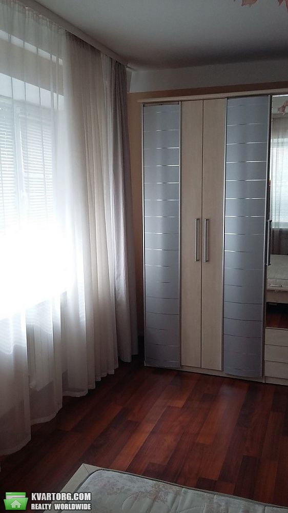 Rent out 2-room apartment. Киев, Соломенская — photo 6