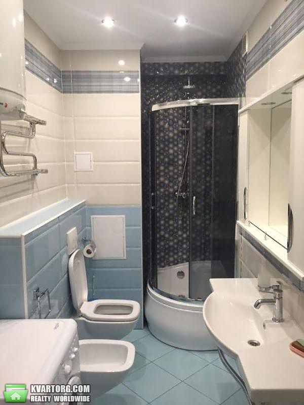 Rent out 2-room apartment. Киев,  Липковского — photo 8