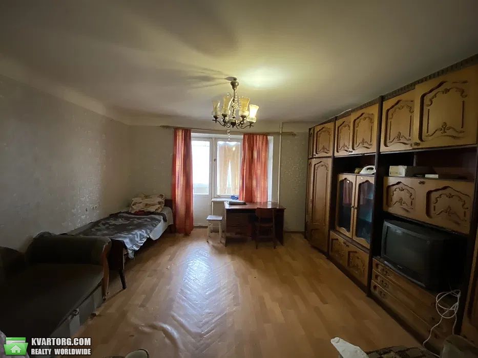Sell 3-room apartment. Киев,  Лесной пр — photo 1