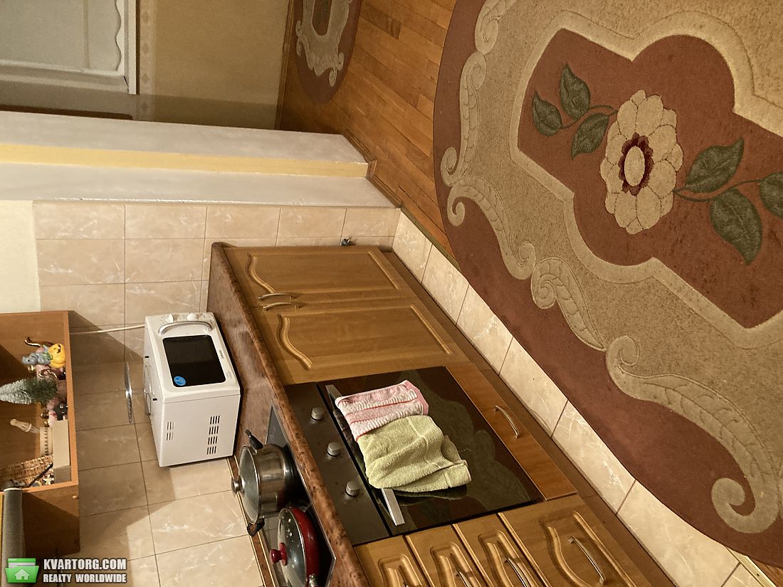 Sell 2-room apartment. Киев,  Урловская — photo 1
