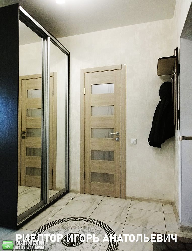 Rent out 2-room apartment. Одесса, Радужный Массив — photo 8