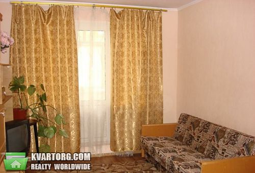 Rent out 1-room apartment. Днепропетровск, Семафорная — photo 1