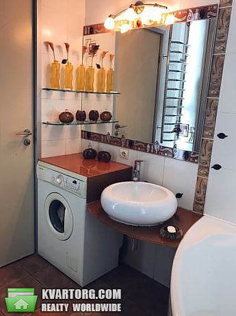 Rent out 2-room apartment. Киев,  Васильковская — photo 8