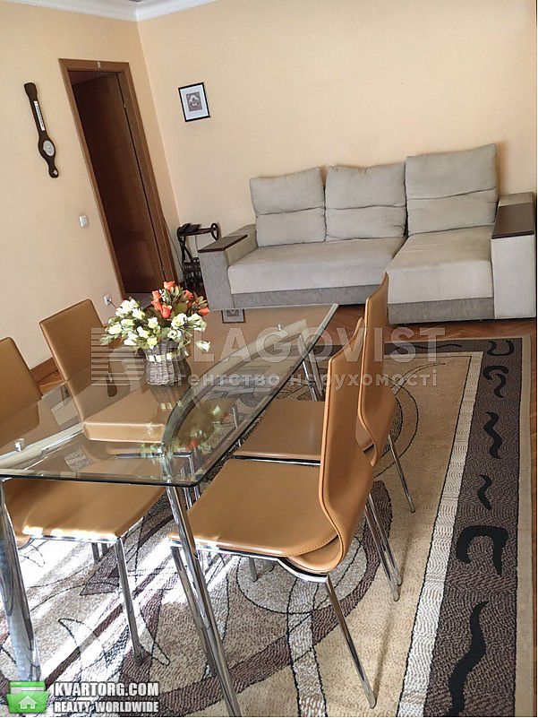 Sell 2-room apartment. Киев,  Малая Житомирская — photo 2