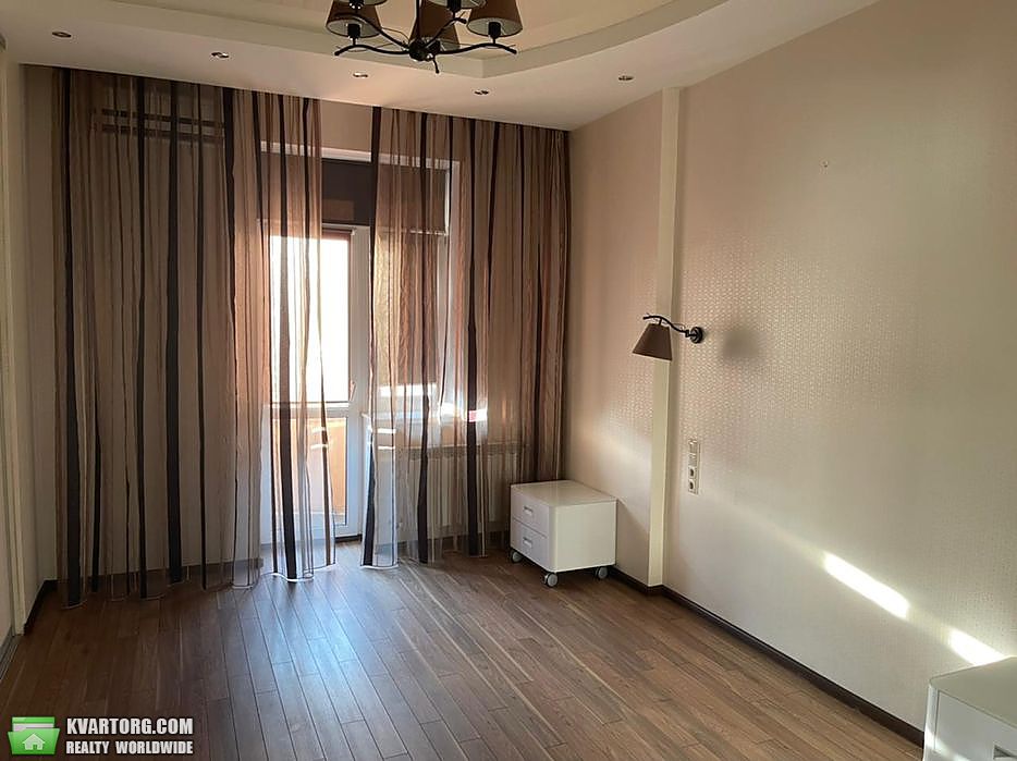 Rent out 3-room apartment. Киев,  Кудрявский спуск — photo 7
