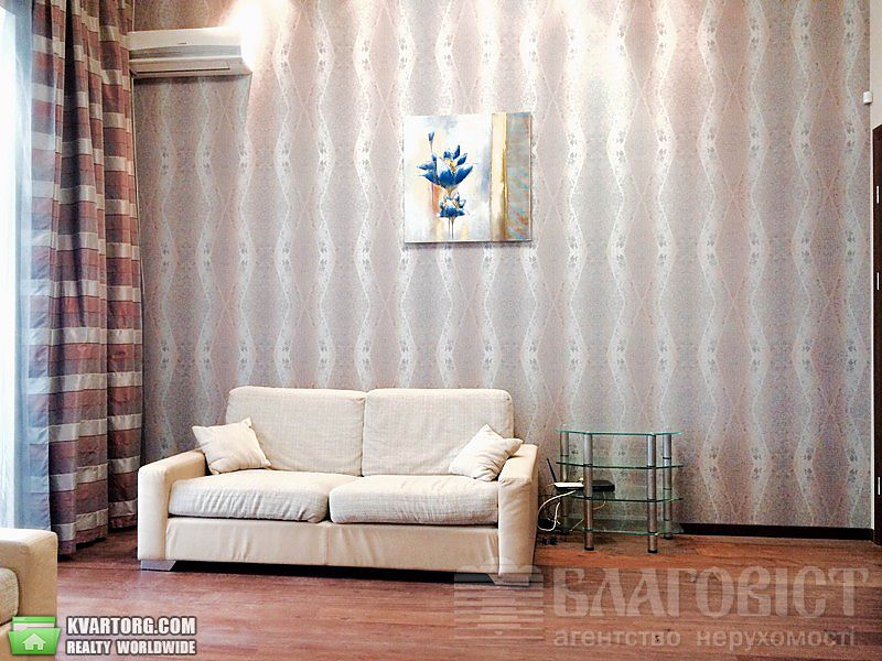 Sell 2-room apartment. Киев,  Малоподвальная — photo 2