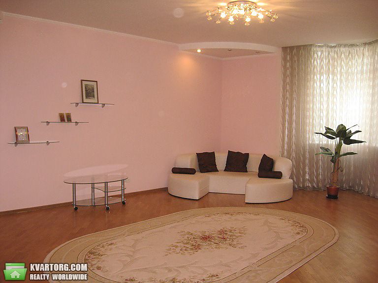 Rent out 3-room apartment. Киев, Щорса — photo 8
