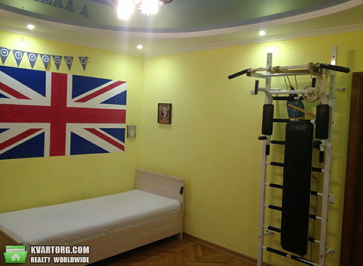 Rent out 2-room apartment. Киев,  Никольско-Слободская — photo 4