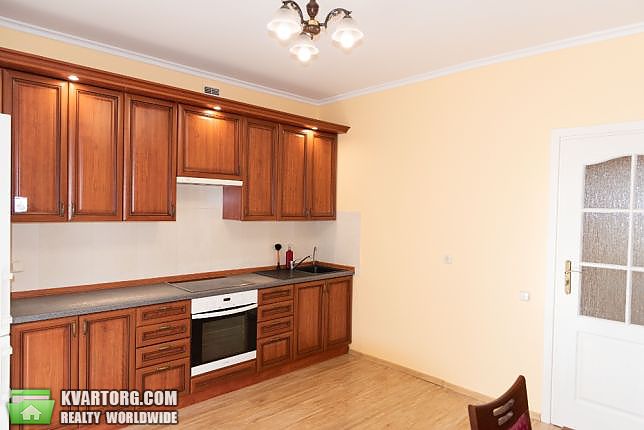 Rent out 2-room apartment. Киев,  Подгорная — photo 5