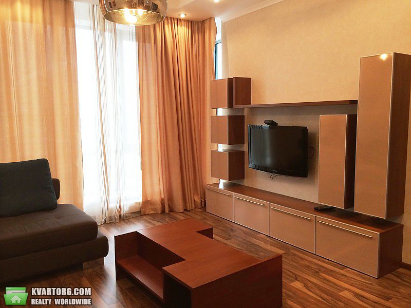 Rent out 2-room apartment. Киев,  Днепровская наб — photo 2