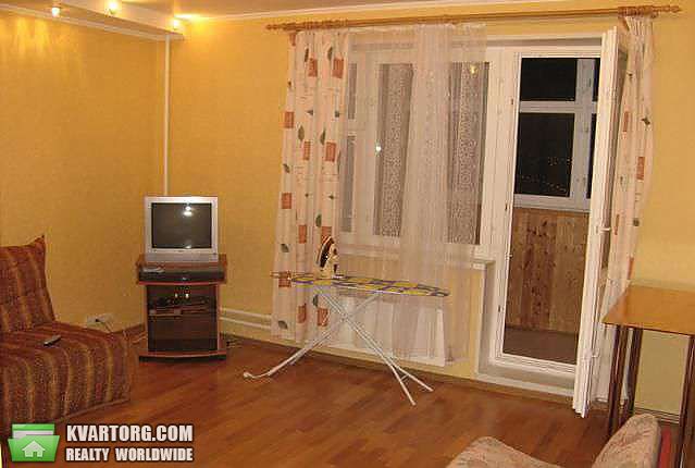 Rent out 1-room apartment. Киев, Оболонская — photo 1