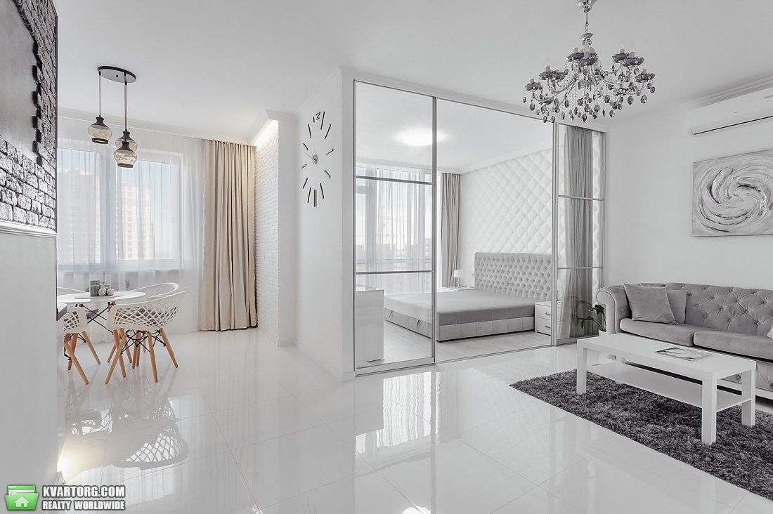 Sell 2-room apartment. Одесса,  ул.Генуэзская — photo 1