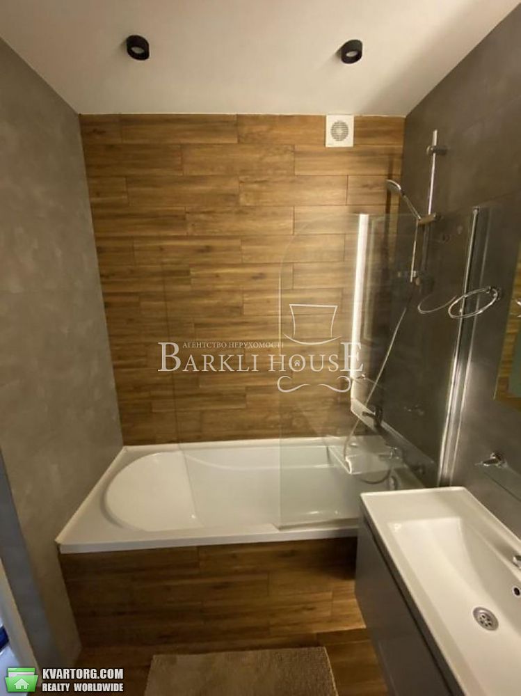 Rent out 2-room apartment. Киев,  Леси Украинки бул — photo 10