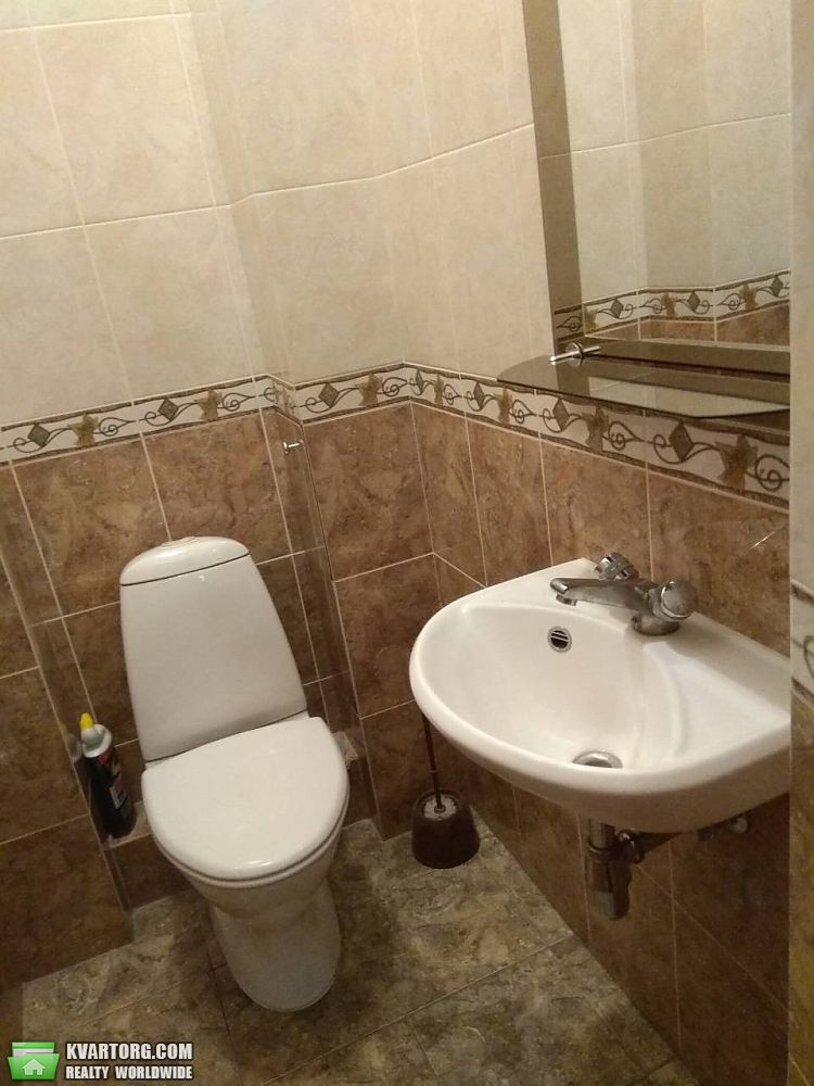 Rent out 2-room apartment. Киев,  Туровская — photo 9
