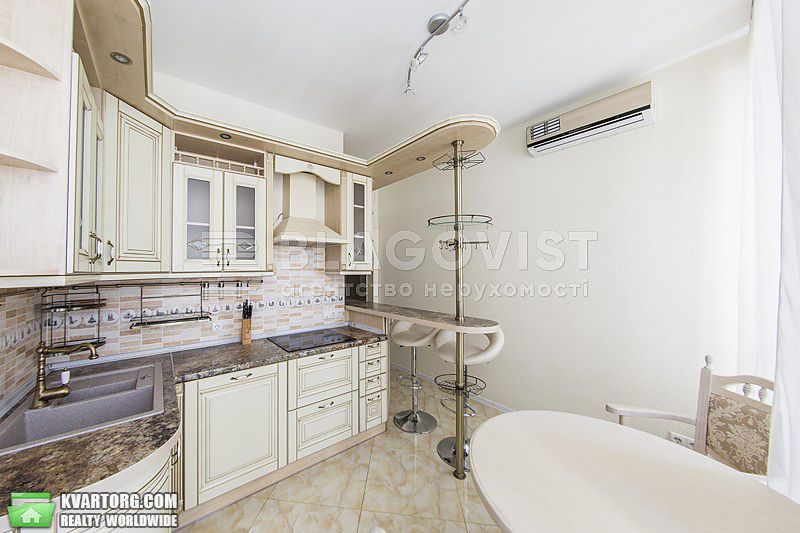 Rent out 2-room apartment. Киев,  Лумумбы — photo 9